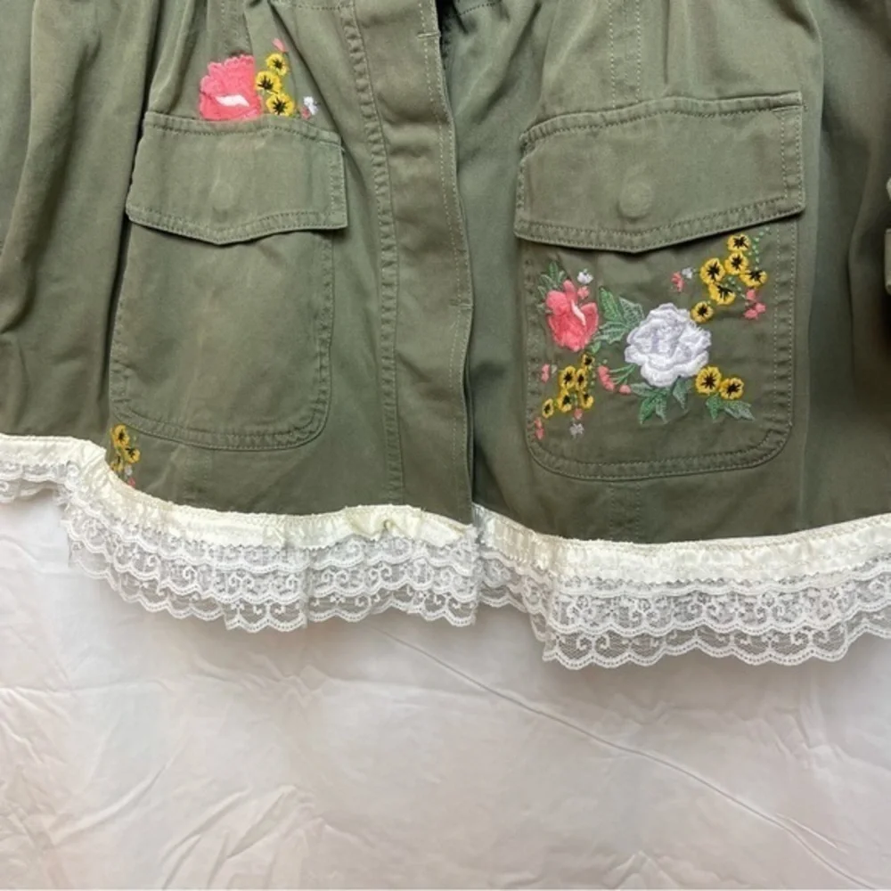 Ruff Hewn Upcycled Military style Jacket Embroidered Appliqué lace ruffle Size1X - Picture 5 of 14